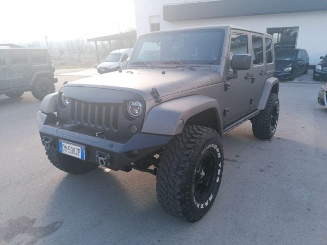 Jeep Wrangler Unlimited 2.8 CRD DPF Sahara - foto 3 di 4