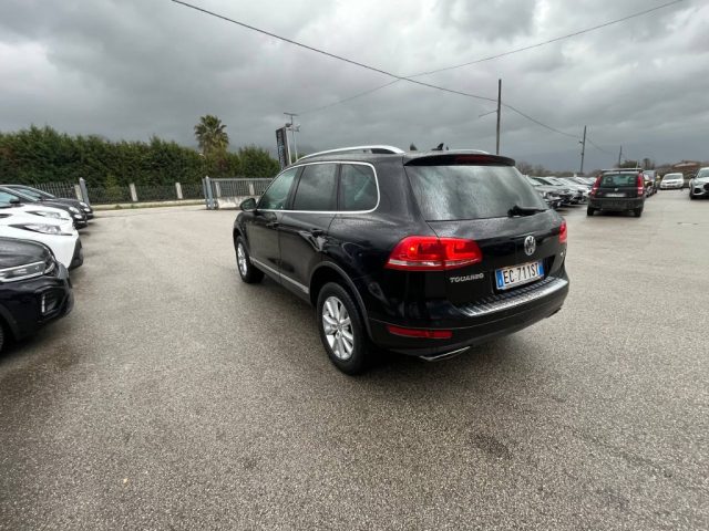 Volkswagen Touareg 3.0 TDI tiptronic BlueMotion Technology, del 2010, 262.853 km, in vendita a Alife (CE)