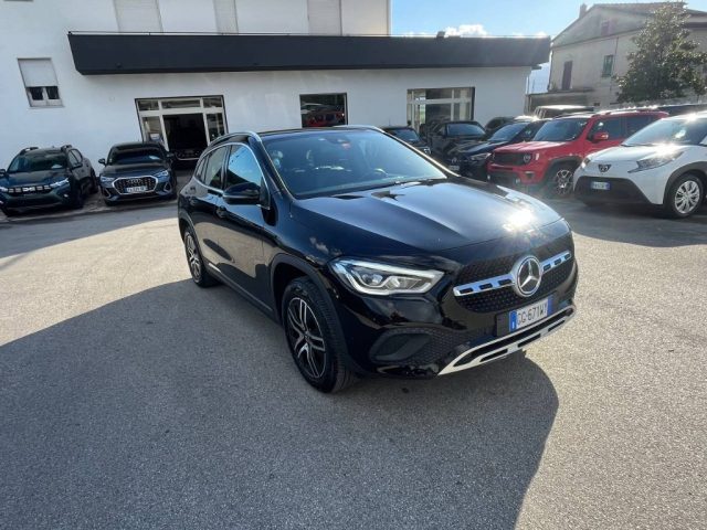 Mercedes-Benz GLA 250 Mercedes-Benz GLA-Klasse GLA 250e Progressive - foto 2 di 4