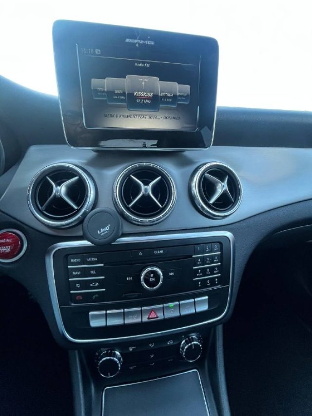 Mercedes-Benz CLA 200 d Automatic Sport AMG usato a ALIFE