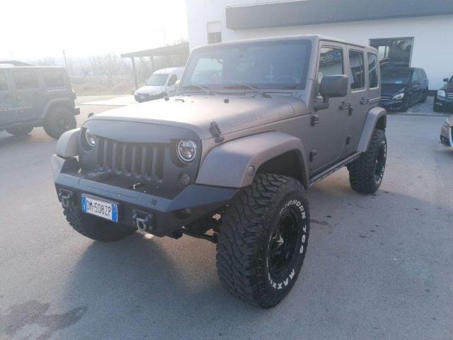 Jeep Wrangler Unlimited 2.8 CRD DPF Sahara - foto 3 di 4