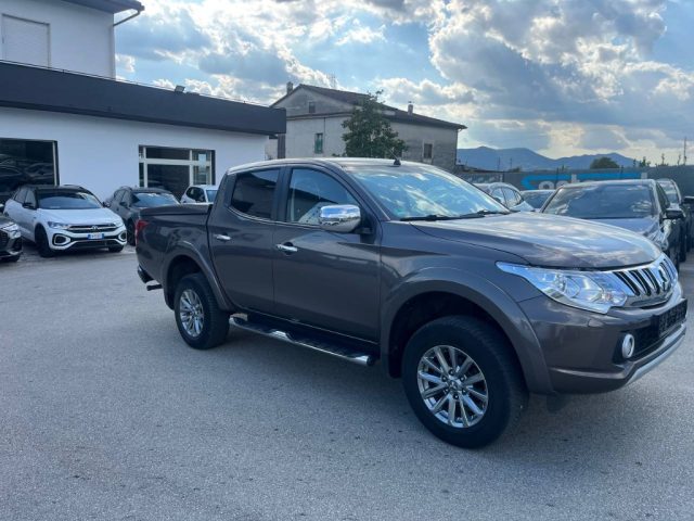 Mitsubishi L200 2.4 DI-D/181CV Double Cab Intense Hp Mivec - foto 2 di 4