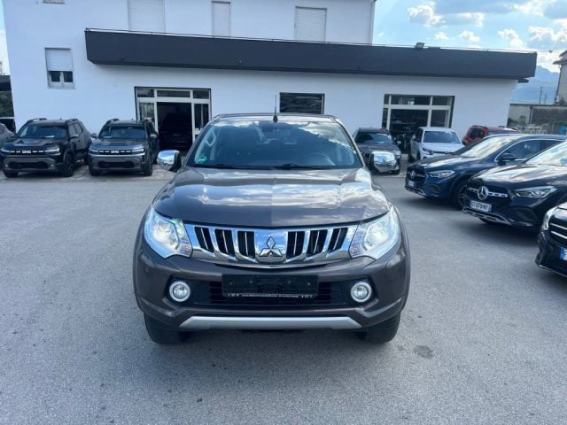 Mitsubishi L200 2.4 DI-D/181CV Double Cab Intense Hp Mivec - foto 1 di 4