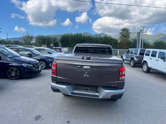 Mitsubishi L200 2.4 DI-D/181CV Double Cab Intense Hp Mivec - foto 3 di 4