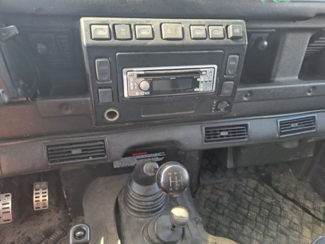 Land Rover Defender 90 2.5 Td5 cat S.W. E, del 2006, 146.000 km, in vendita a Alife (CE)