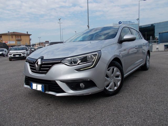 Renault Megane Sporter Blue dCi 115 CV Business - foto 2 di 4