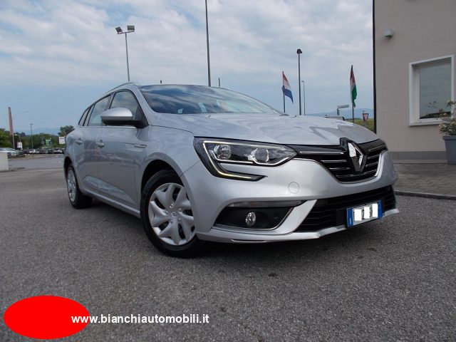 Renault Megane Sporter Blue dCi 115 CV Business usato a SAN VENDEMIANO