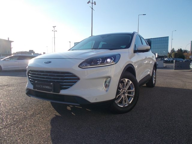 Ford Kuga EcoBlue Diesel-Hybrid 150 CV 2WD Titanium gancio - foto 2 di 17