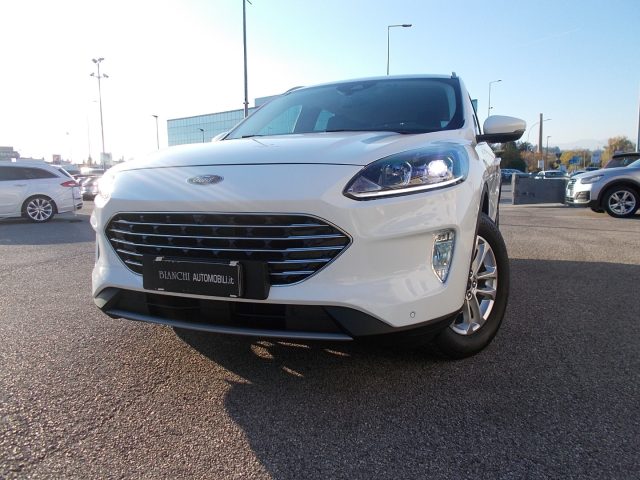 Ford Kuga EcoBlue Diesel-Hybrid 150 CV 2WD Titanium gancio - foto 4 di 17