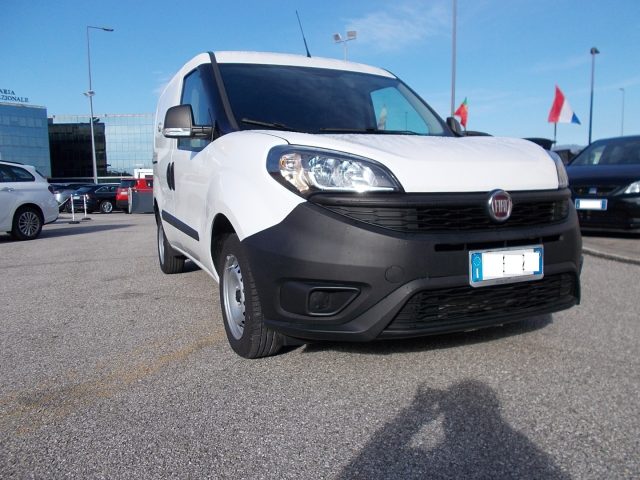 Fiat Doblo 1.3 MJT S&S PC-TN Cargo Lounge - foto 3 di 4