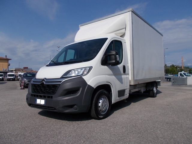 Citroen Jumper 35 BlueHDi 130 PLM-SL Cabinato Lamierato - foto 2 di 4