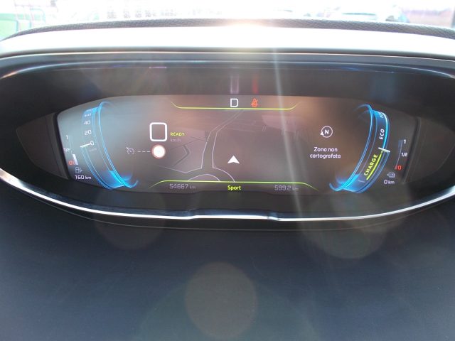 Peugeot 3008 Hybrid 225 e-EAT8 Allure, del 2022, 54.000 km, in vendita a San Vendemiano (TV)