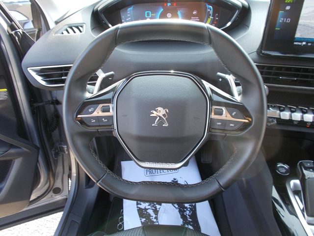 Peugeot 3008 Hybrid 225 e-EAT8 Allure usato a SAN VENDEMIANO