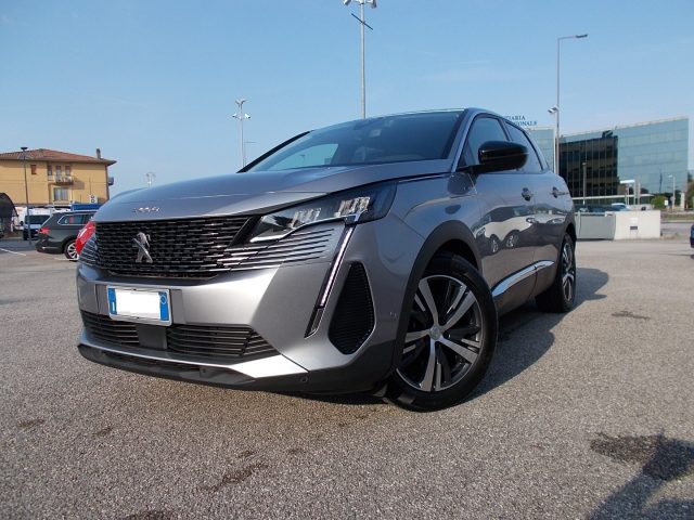 Peugeot 3008 Hybrid 225 e-EAT8 Allure usato a SAN VENDEMIANO