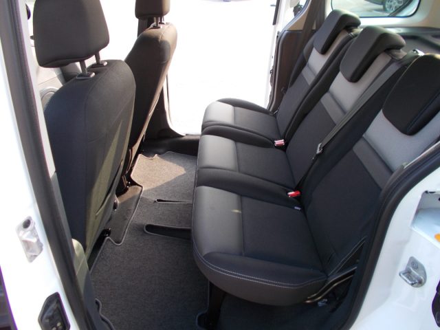 Renault Kangoo Blue dCi 8V 95CV 5 porte Life, del 2020, 63.000 km, in vendita a San Vendemiano (TV)