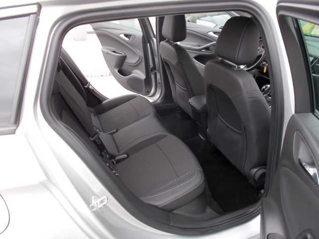 Opel Astra 1.6 CDTi 110CV S&S Sports Tourer Innovation, del 2019, 88.000 km, in vendita a San Vendemiano (TV)