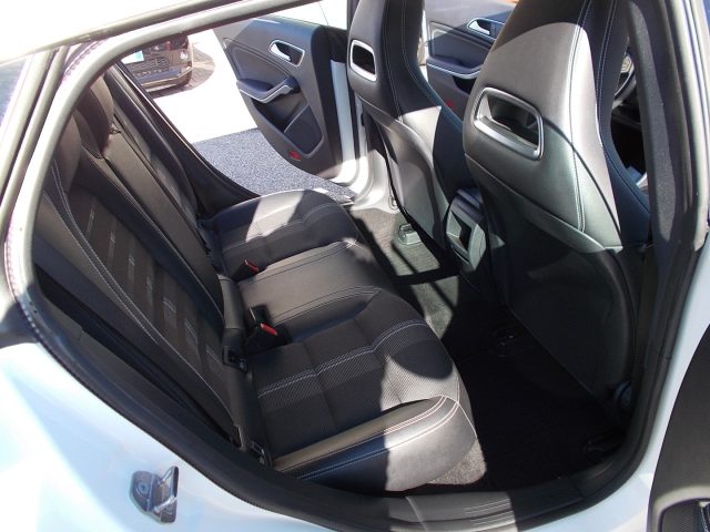 Mercedes-Benz CLA 200 d S.W. Automatic Sport prezzo reale, del 2019, 84.000 km, in vendita a San Vendemiano (TV)