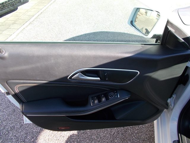 Mercedes-Benz CLA 200 d S.W. Automatic Sport prezzo reale, del 2019, 84.000 km, in vendita a San Vendemiano (TV)