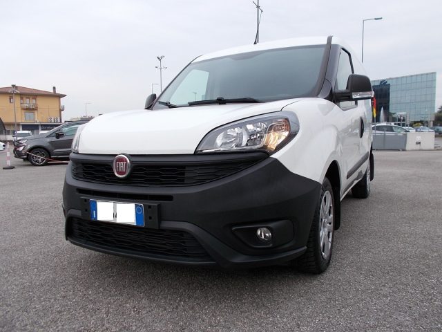 Fiat Doblo 1.6 MJT 105CV S&S PC-TN Cargo Lounge - foto 4 di 4