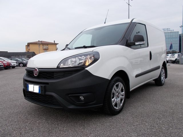 Fiat Doblo 1.6 MJT 105CV S&S PC-TN Cargo Lounge - foto 2 di 4
