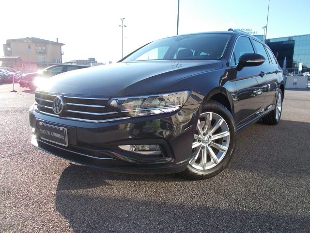 Volkswagen Passat Variant 1.6 TDI SCR DSG Business BMT - foto 2 di 4