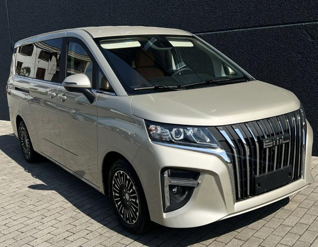 Ford Tourneo Custom EMC NOVE 9 POSTI FULL OPTIONAL C.AUT nuovo a GUALTIERI