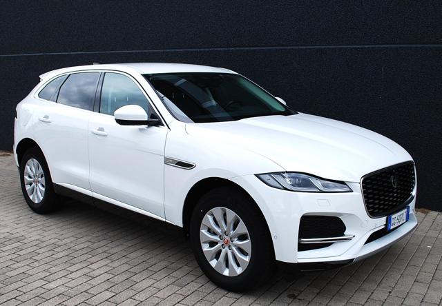 Jaguar F-Pace 2.0 D 163 CV AWD iva esposta ns aziendale, del 2022, 39.800 km, in vendita a Gualtieri (RE)