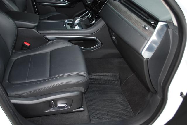 Jaguar F-Pace 2.0 D 163 CV AWD iva esposta ns aziendale usato a GUALTIERI