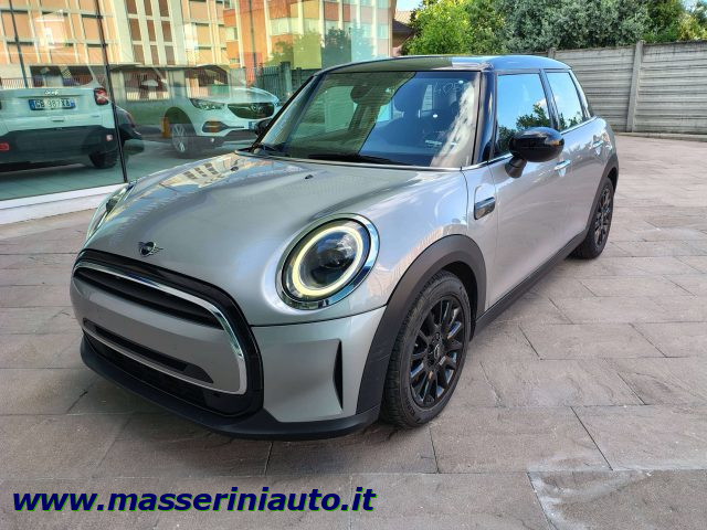 MINI Cooper Mini 5p 1.5 Cooper Business auto usato a ABBIATEGRASSO