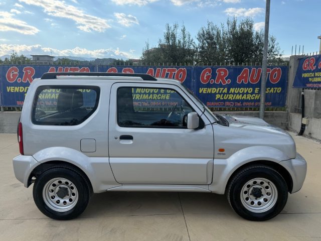Suzuki Jimny 1.5 DDiS 4WD GANCIO TRAINO - foto 3 di 4