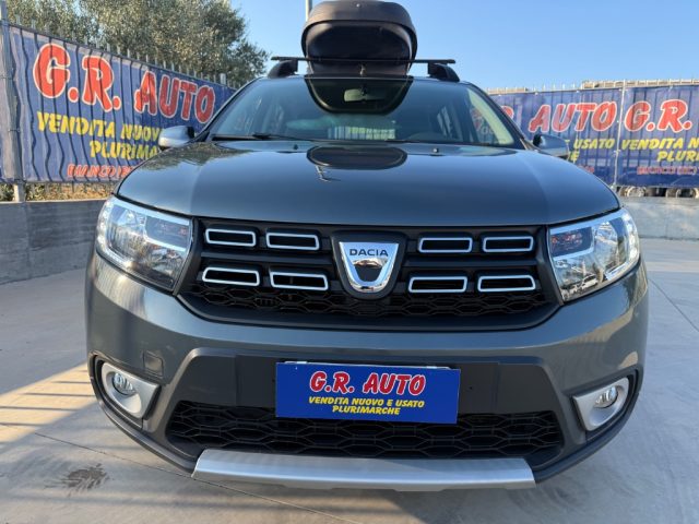 Dacia Sandero 1.5 dCi Serie Speciale Brave 2017 - foto 2 di 4
