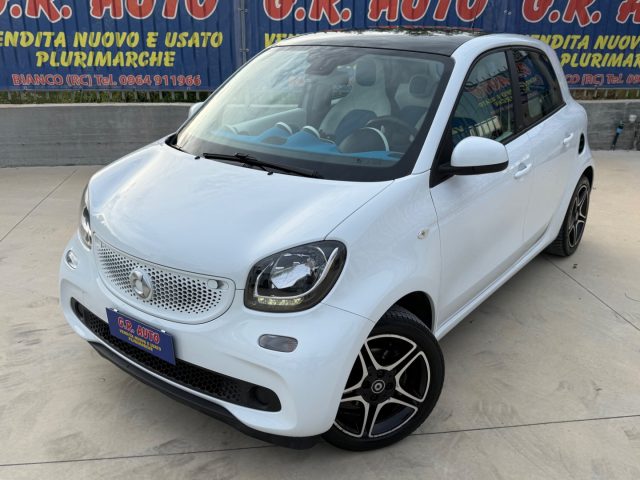 smart forFour Proxy TETTO PANORAMICO GARANZIA usato a BIANCO