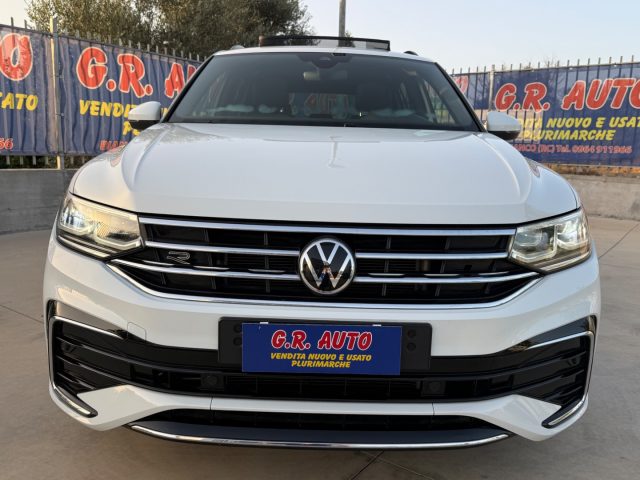 Volkswagen Tiguan 2.0 TDI R-Line TETTO APRIBILE - foto 2 di 4