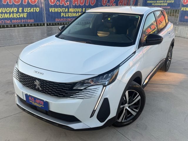 Peugeot 3008 2022 AUTOCARRO N1 IVA ESPOSTA, del 2022, 121.000 km, in vendita a Bianco (RC)