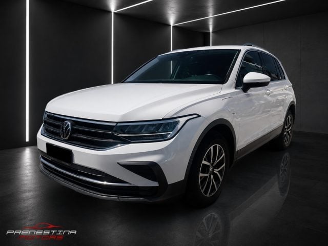 Volkswagen Tiguan 1.4 TSI eHYBRID DSG Life usato a ROMA