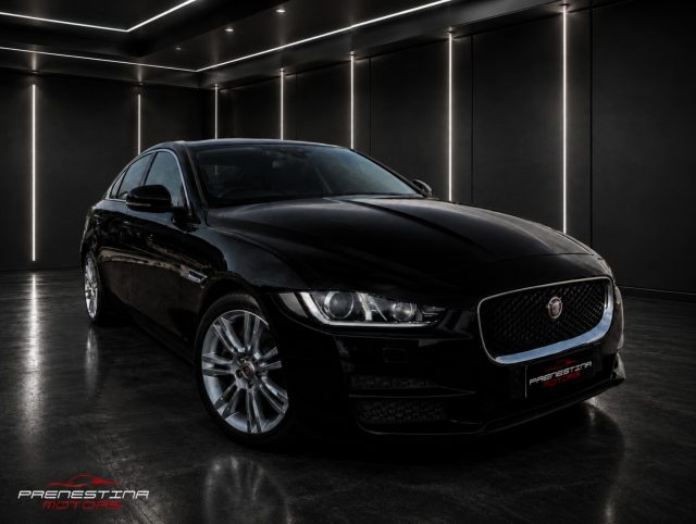 Jaguar XE 2.0 D Turbo 180CV aut. Prestige Motore da sostitu - foto 2 di 6