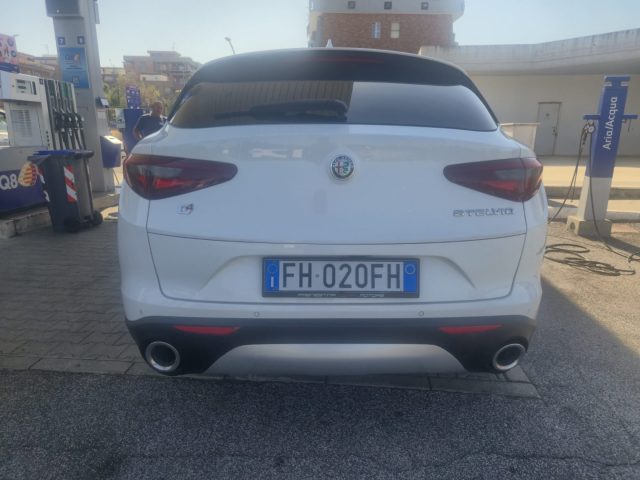 Alfa Romeo Stelvio 2.2 Turbodiesel 210 CV AT8 Q4 Executive - foto 2 di 13