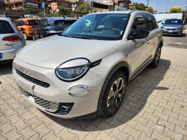 Fiat 600 Hybrid 100 CV DCT MHEV La Prima - foto 3 di 4