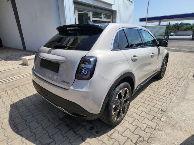 Fiat 600 Hybrid 100 CV DCT MHEV La Prima - foto 4 di 4
