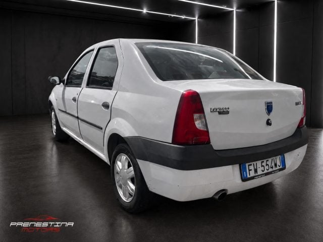 Dacia Logan 1.6 Lauréate - foto 3 di 4