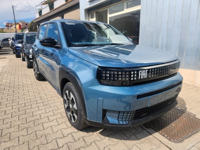 Fiat Grande Panda 1.2 100 CV S&S Icon, del 2026, in vendita a Roma (RM)