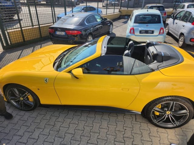 Ferrari Roma Spider - foto 4 di 4