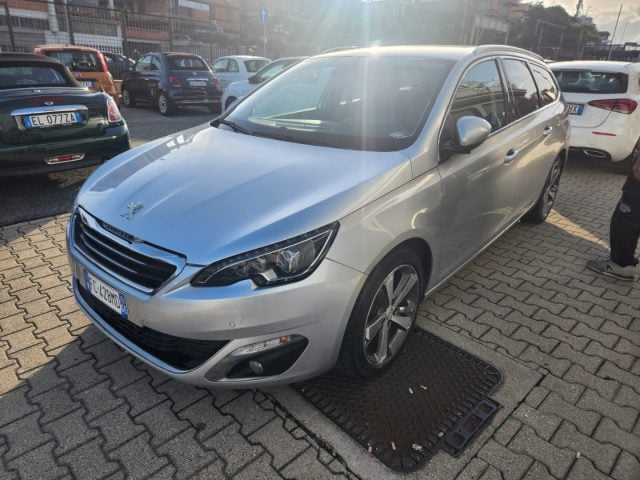 Peugeot 308 BlueHDi 120 S&S EAT6 SW Allure - foto 3 di 4