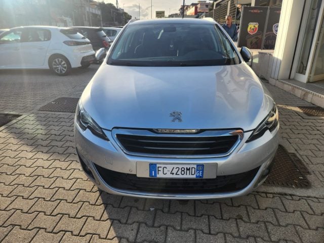 Peugeot 308 BlueHDi 120 S&S EAT6 SW Allure - foto 2 di 4