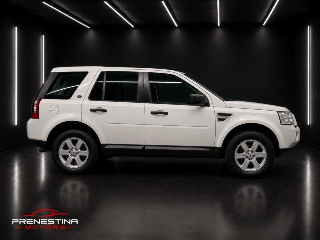 Land Rover Freelander 2.2 TD4 S.W. SE - foto 3 di 4