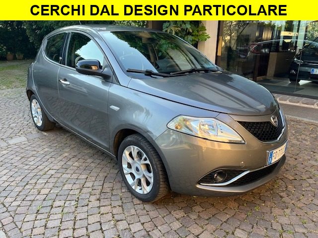 Lancia Ypsilon 1.3 MJT 5 porte Neopatentati - foto 3 di 4