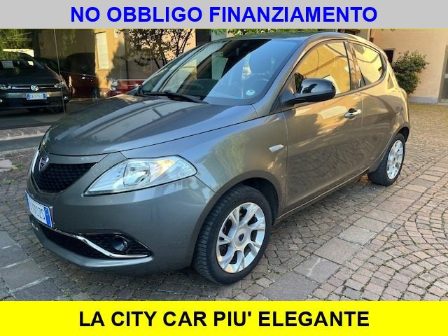 Lancia Ypsilon 1.3 MJT 5 porte Neopatentati usato a ROSà