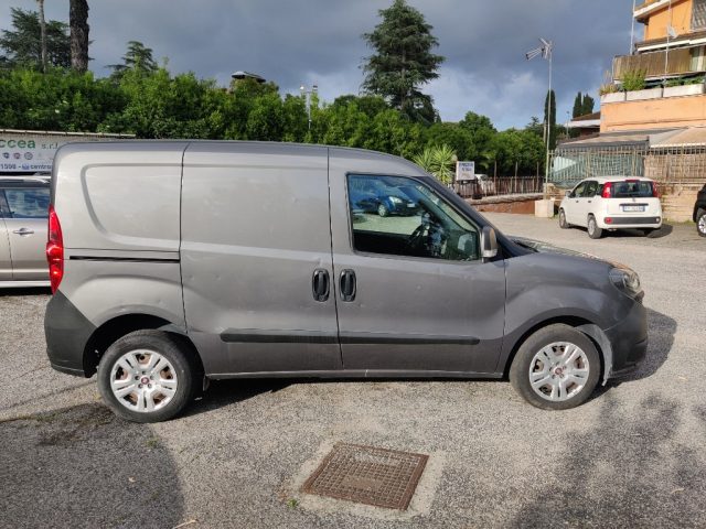 Fiat Doblo Dobl� 1.3 MJT 3 POSTI Cargo Business - foto 3 di 4
