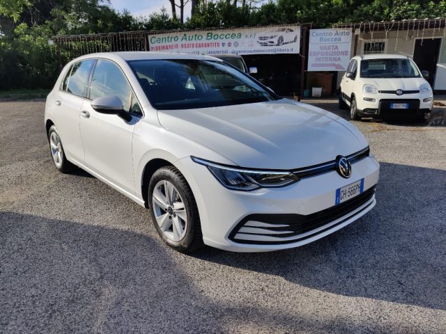 Volkswagen Golf 1.0 eTSI EVO DSG Life HYBRID CAMBIO AUTOMATICO usato a ROMA