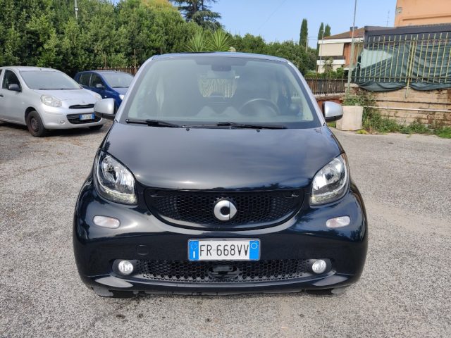 smart forTwo 70 1.0 twinamic Passion AUTOMATICA - foto 2 di 4
